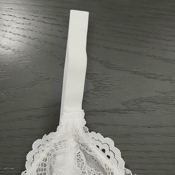 Intimately Free People Lace Triangle Bralette Womens Small White Sleepwear Sheer - Picture 8 of 10